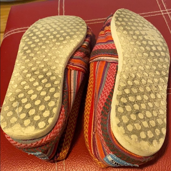 Toms - Picture 4 of 4